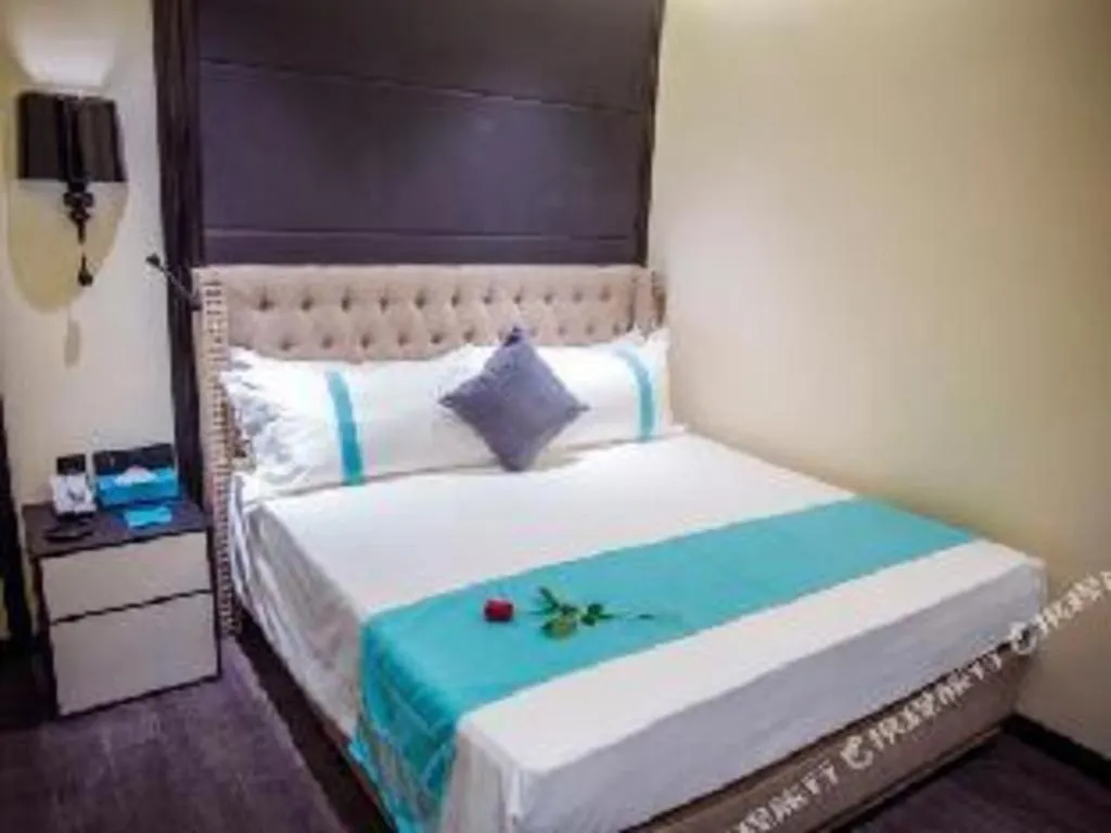 Bed in Xana Hotelle Beijing Olympic Park South Lishuiqiao Metro Station