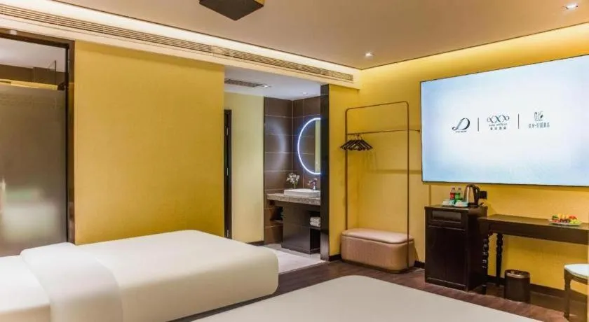 Bed in Xana Hotelle Beijing Olympic Park South Lishuiqiao Metro Station