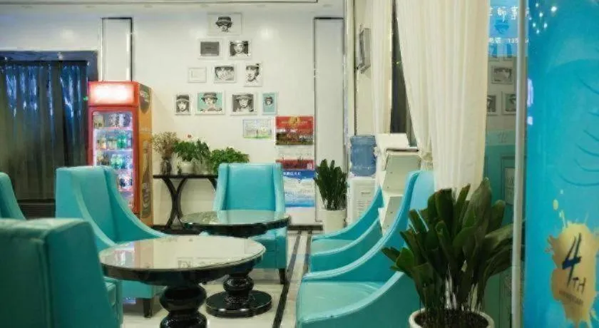 Xana Hotelle Neijiang City Center Branch