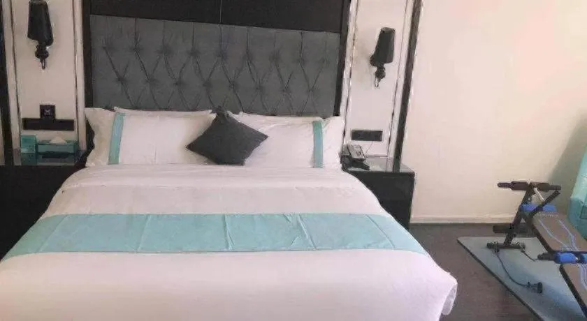 Bed in Xana Hotelle Neijiang City Center Branch