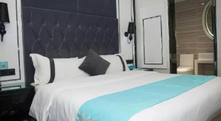 Bed in Xana Hotelle Neijiang City Center Branch