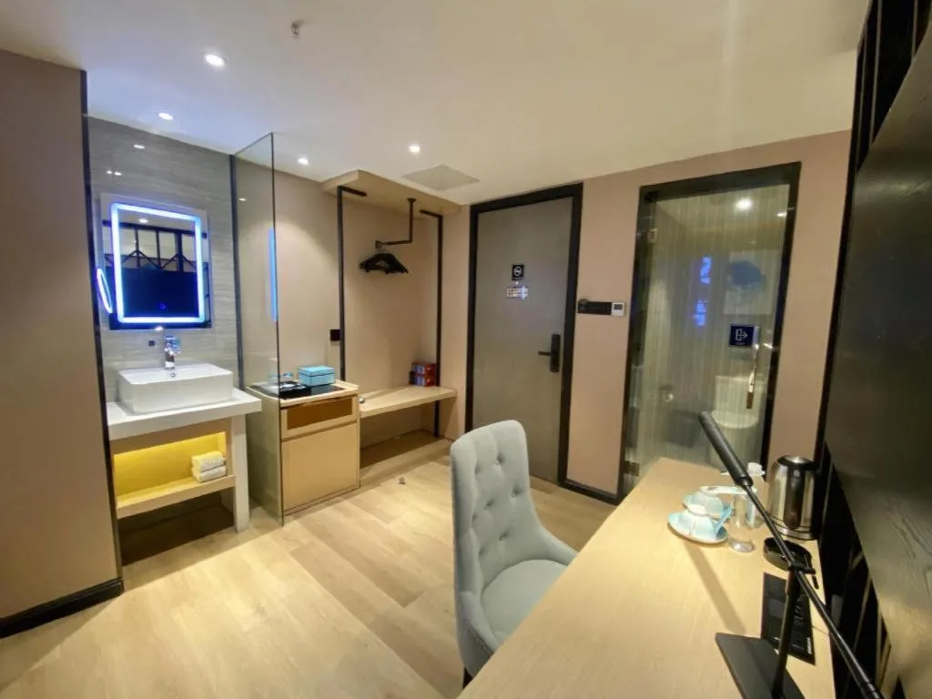 Bed in Xana Lite Guiyang Huaguoyuan Shuangzi Towers