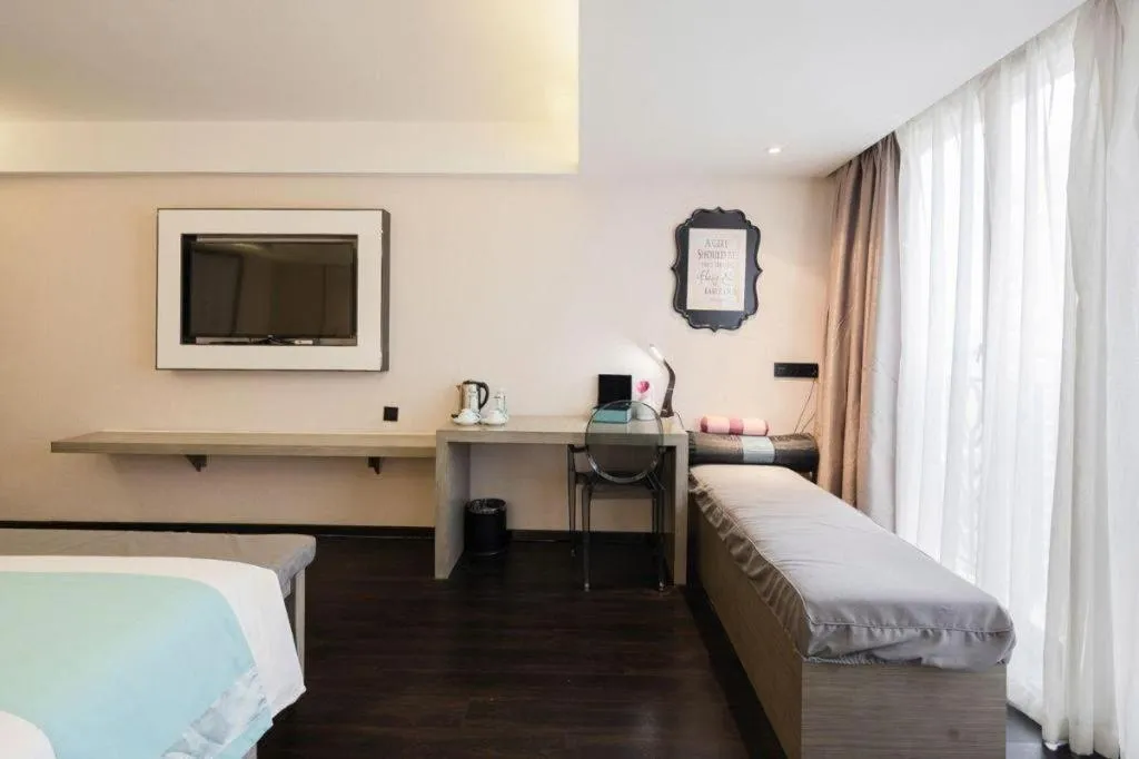 Bed in Xana Lite Guiyang Huaguoyuan Shuangzi Towers