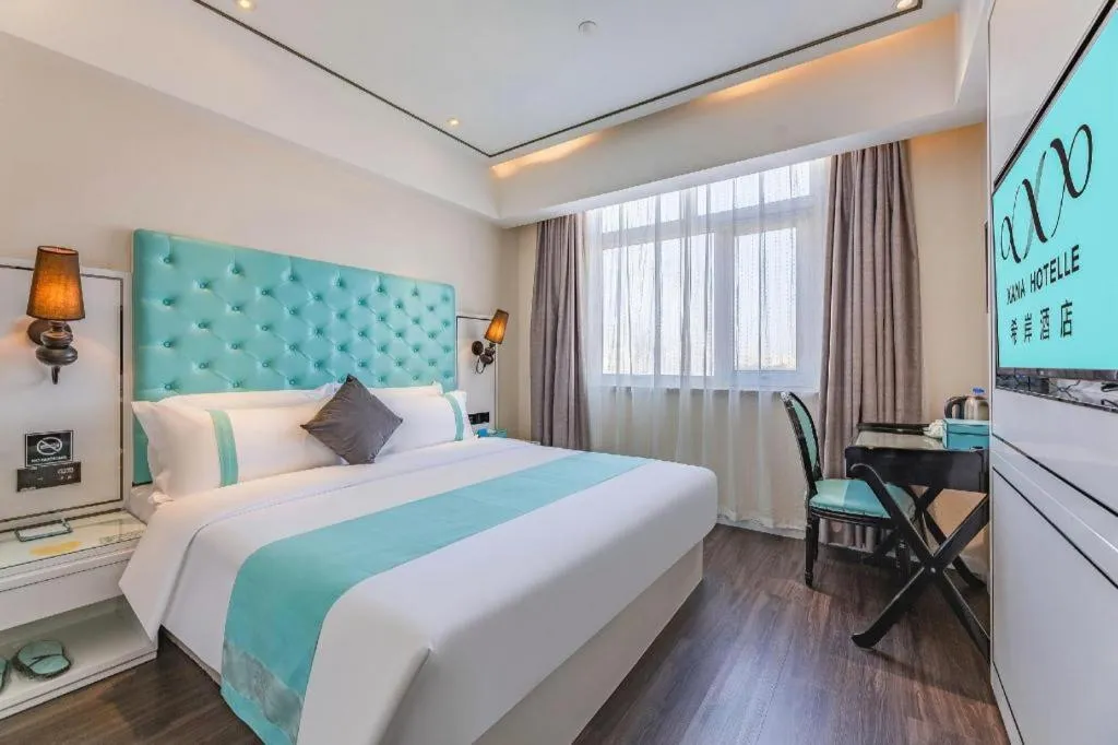 Bed in Xana Hotelle Shijiazhuang Zhongchu Plaza Shizhuang Metro Station