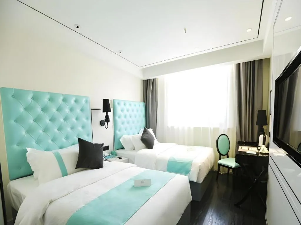 Bed in Xana Lite·Dunhua Railway Station