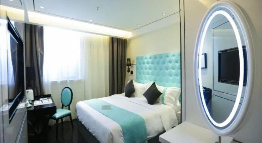 Bed in Xana Lite·Dunhua Railway Station