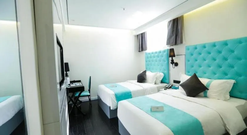 Bed in Xana Lite·Dunhua Railway Station