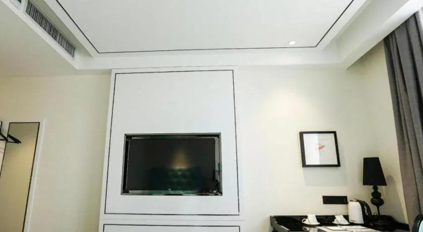 Xana Lite·Dunhua Railway Station