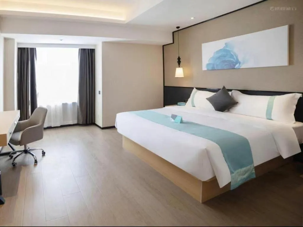 Bed in Xana Lite·Dunhua Railway Station