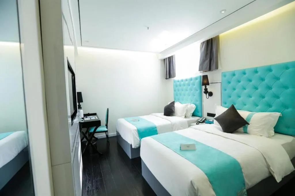 Bed in Xana Lite·Dunhua Railway Station