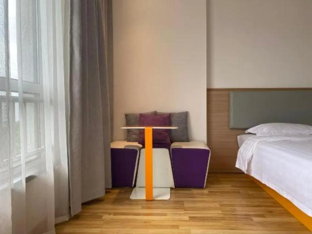 Bed in 7Days Inn Tianjin Airport NO.1 Bridge Branch