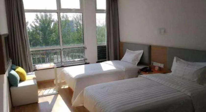 Bed in 7Days Inn Tianjin Airport NO.1 Bridge Branch