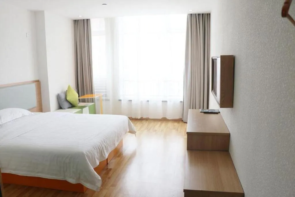 Bed in 7Days Inn Tianjin Airport NO.1 Bridge Branch