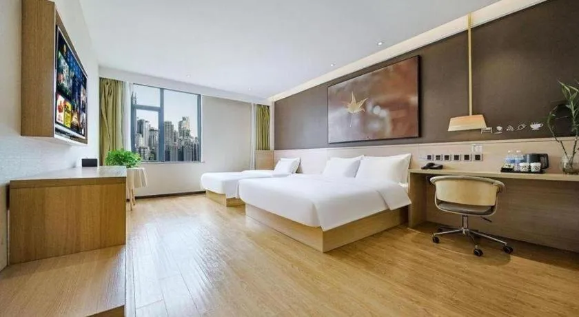 Bed in IU Hotel Chengdu Jianyang Xiongzhou Plaza