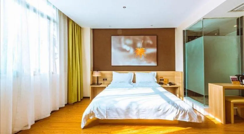 Bed in IU Hotel Chongqing Jiangbei International Airport