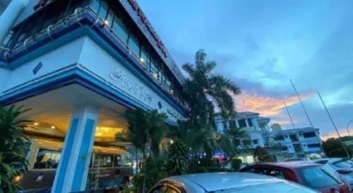 Grand City Hotel