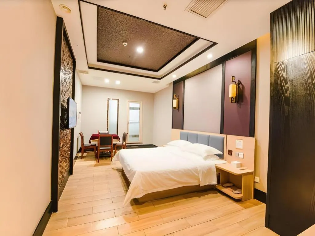 Bed in 7Days Premium Yichang Railway Station East