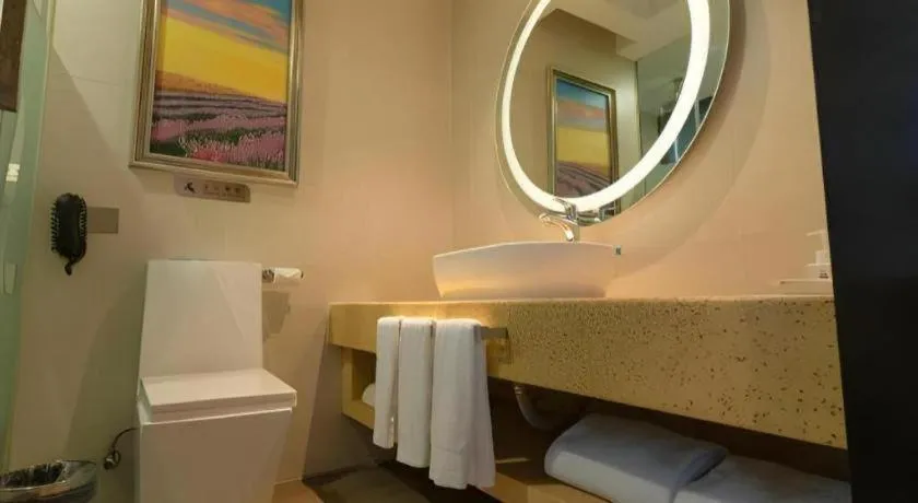 7Days Premium Yichang Railway Station East