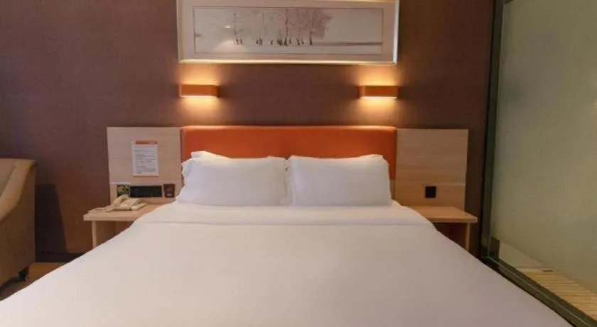 Bed in 7Days Premium Yichang Railway Station East