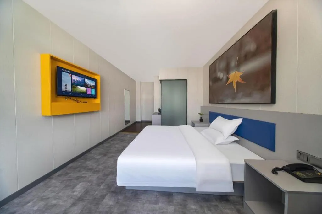 Bed in 7 Days Inn Tai'an Dongpingxi Hualian