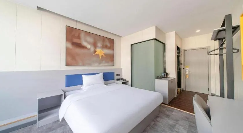 Bed in 7 Days Inn Tai'an Dongpingxi Hualian