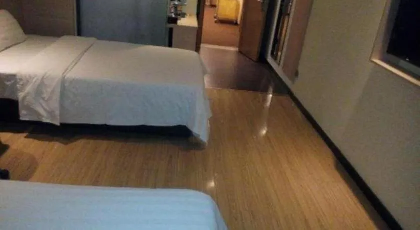 Bed in 7 Days Inn Tai'an Dongpingxi Hualian