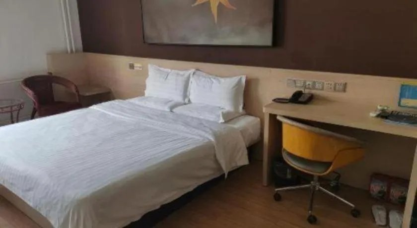 Bed in 7 Days Inn Tai'an Dongpingxi Hualian