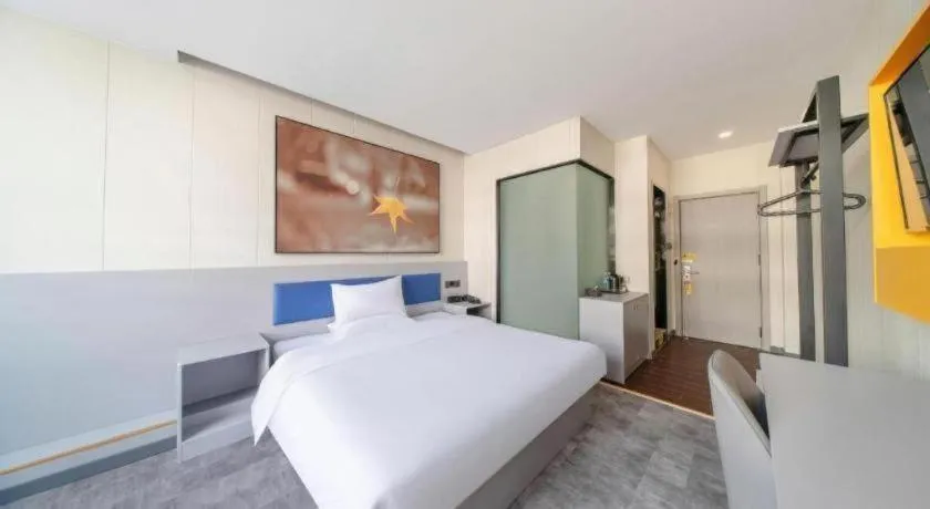 Bed in 7 Days Inn Tai'an Dongpingxi Hualian