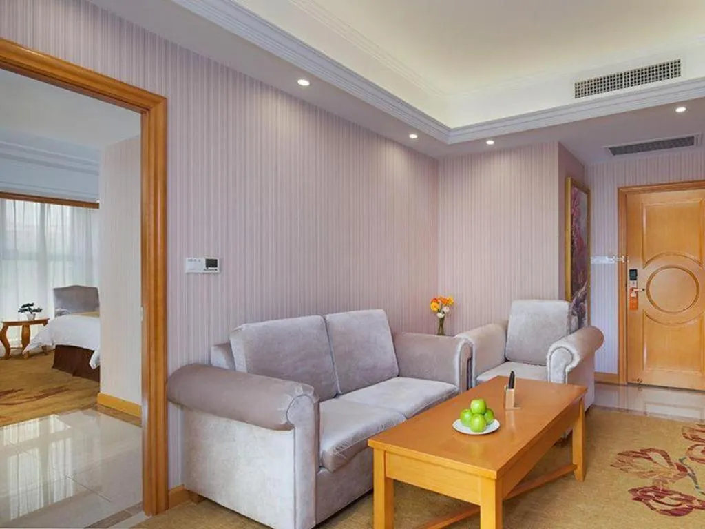 Vienna International Hotel Kunming Guangfu Road Aegean Shopping Center