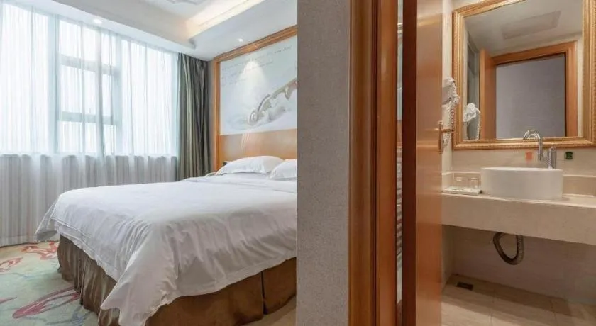 Bed in Vienna Hotel Changsha Wuyi Avenue Railway Station