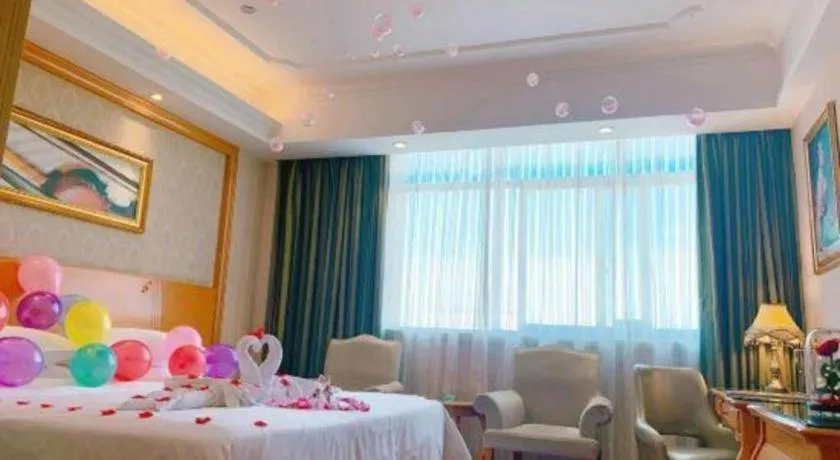 Bed in Vienna Hotel Chengdu Airport Shuangliu Wanda