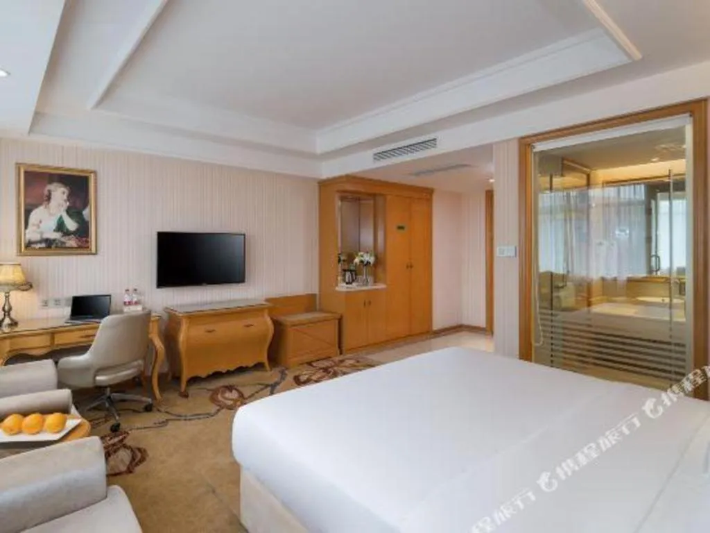 Bed in Vienna Hotel Chengdu Airport Shuangliu Wanda