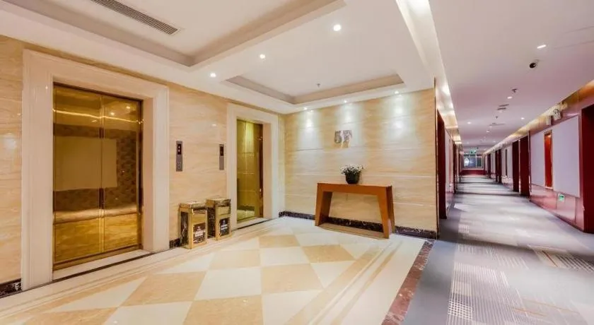 Yitel Shanghai Hongqiao Railway Station National Convention and Exhibition Center