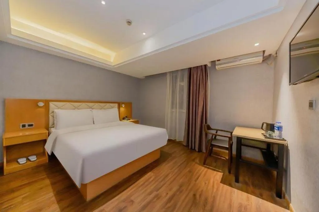 Bed in Yitel Shanghai Hongqiao Railway Station National Convention and Exhibition Center