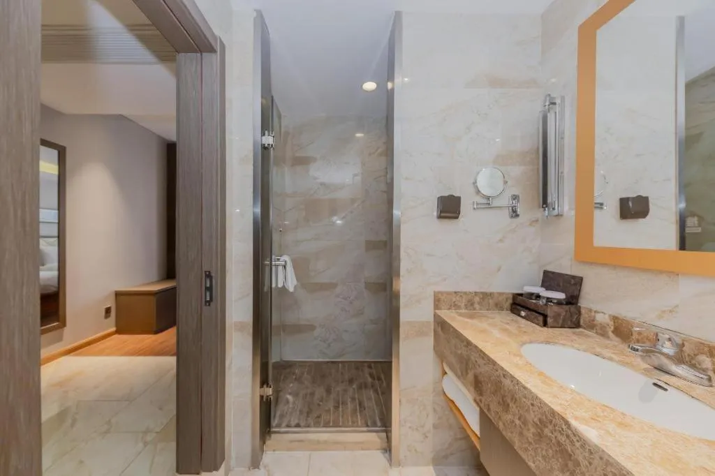 Yitel Shanghai Hongqiao Railway Station National Convention and Exhibition Center