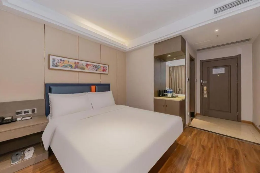 Bed in Yitel Shanghai Hongqiao Railway Station National Convention and Exhibition Center