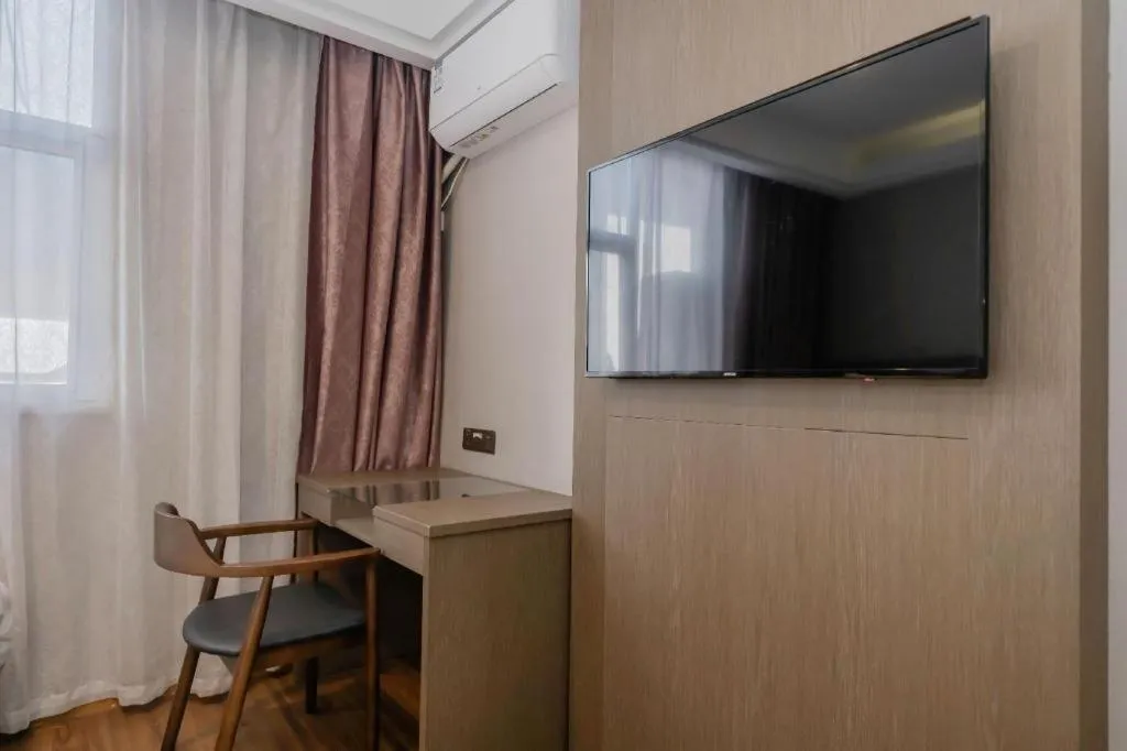 Yitel Shanghai Hongqiao Railway Station National Convention and Exhibition Center