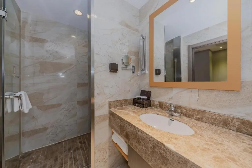 Yitel Shanghai Hongqiao Railway Station National Convention and Exhibition Center