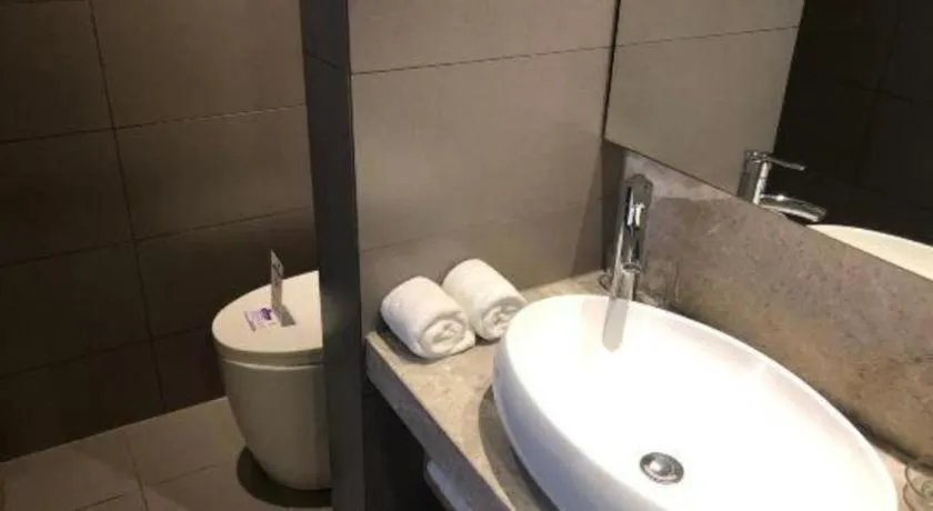 Yitel Shenyang Sanhao Street Shengjing Hospital