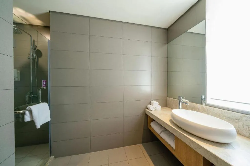 Yitel Shenyang Sanhao Street Shengjing Hospital