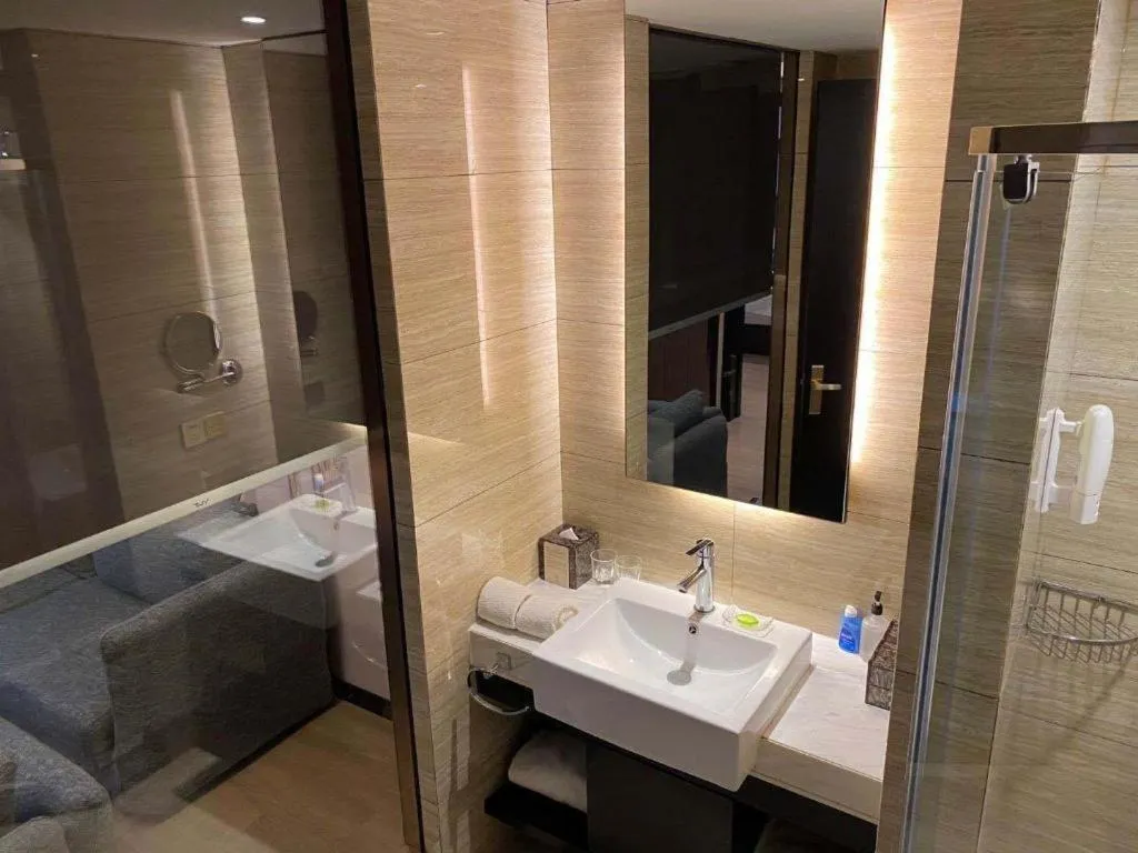 Yitel Shenyang Hunnan Olympic Sports Center Wanda Plaza