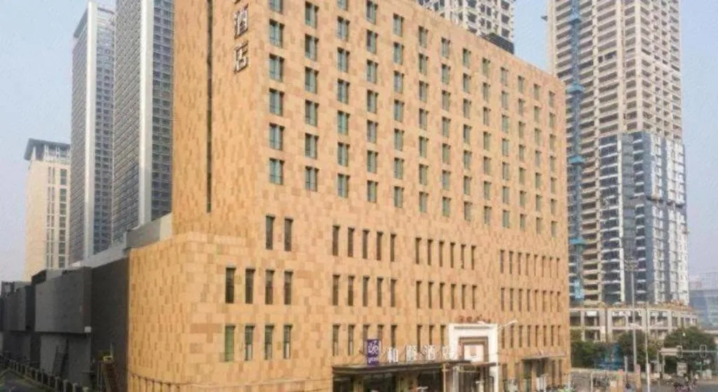 Yitel Shenyang Hunnan Olympic Sports Center Wanda Plaza