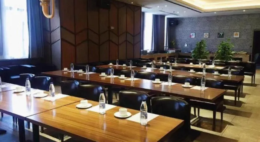 Yitel Shenyang Hunnan Olympic Sports Center Wanda Plaza