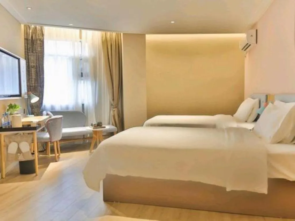 Bed in Home Inn Neo Leshan Central Food Street