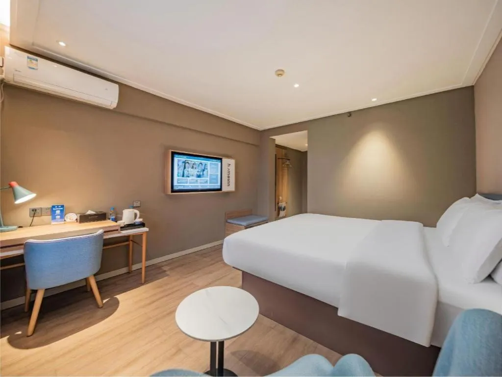 Bed in Home Inn Neo Leshan Central Food Street