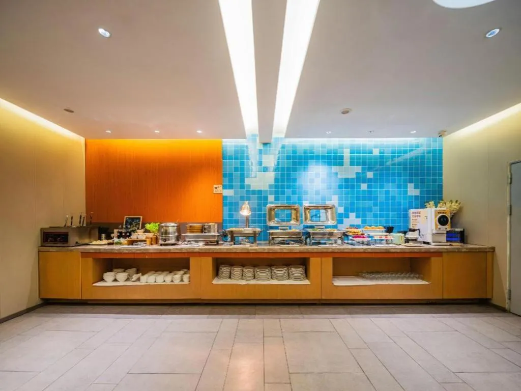 Home Inn Neo Leshan Central Food Street