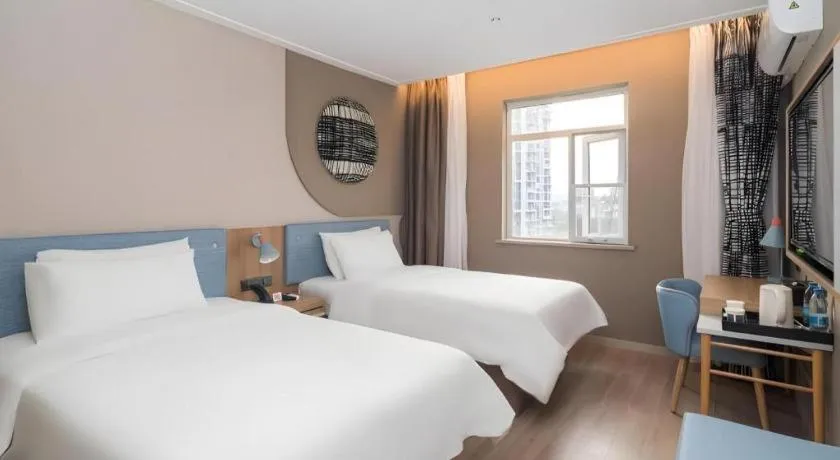 Bed in Home Inn Neo Leshan Central Food Street