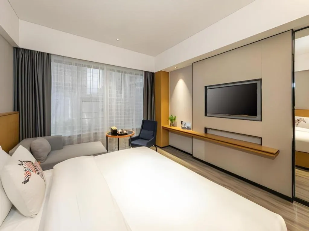 Bed in SOFIS POP HOTEL