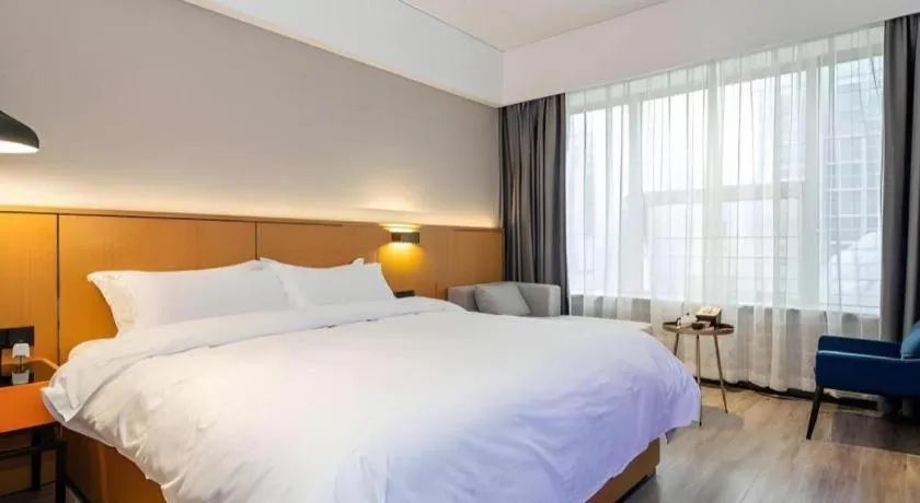 Bed in SOFIS POP HOTEL