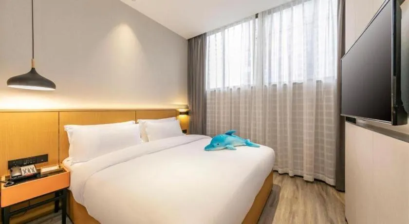 Bed in SOFIS POP HOTEL